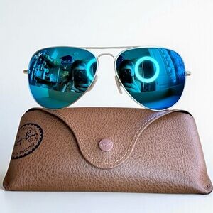 Ray-Ban Aviator Sunglasses with Reflective Blue Lenses